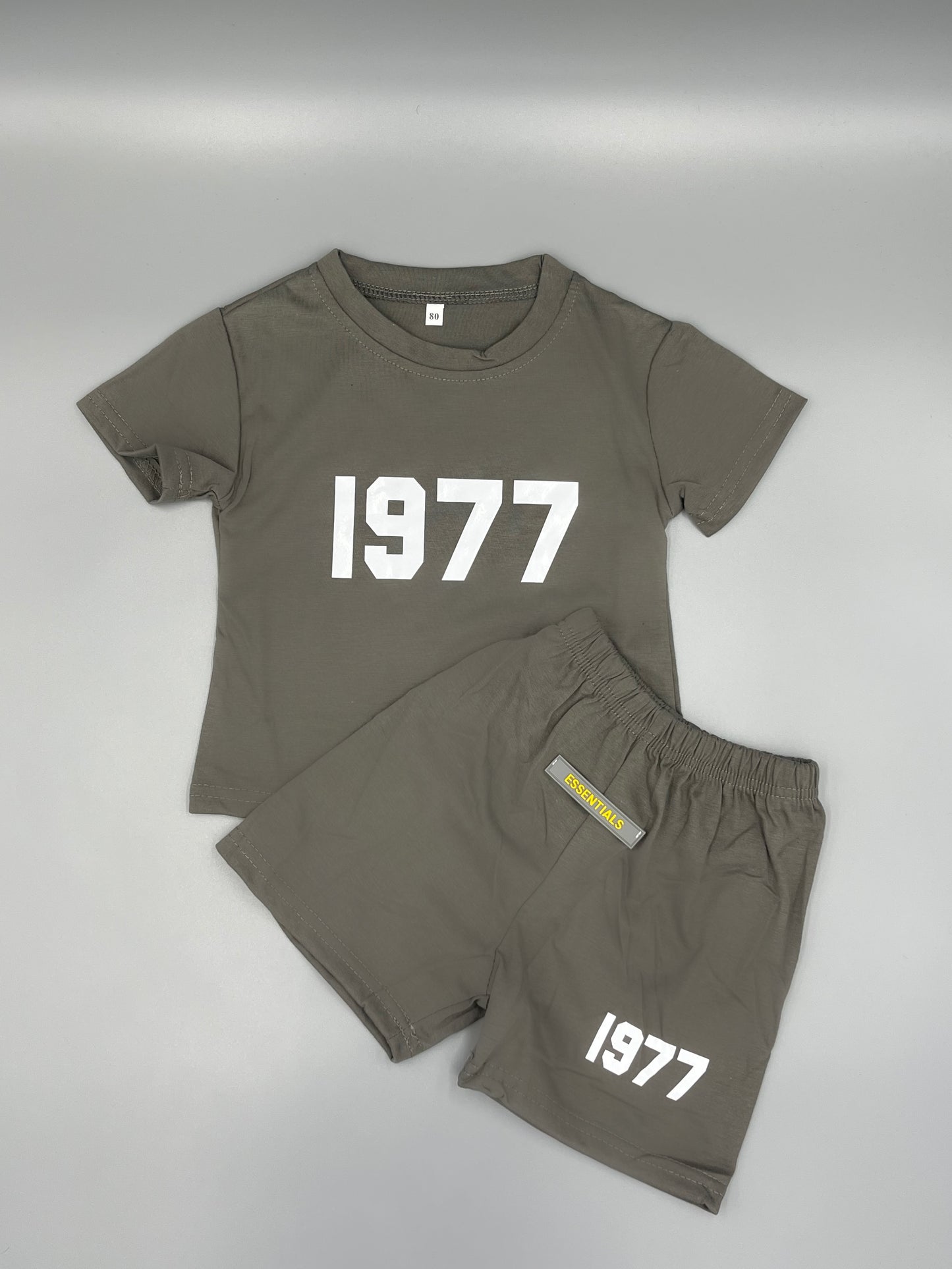 1977 SET CHARCOAL